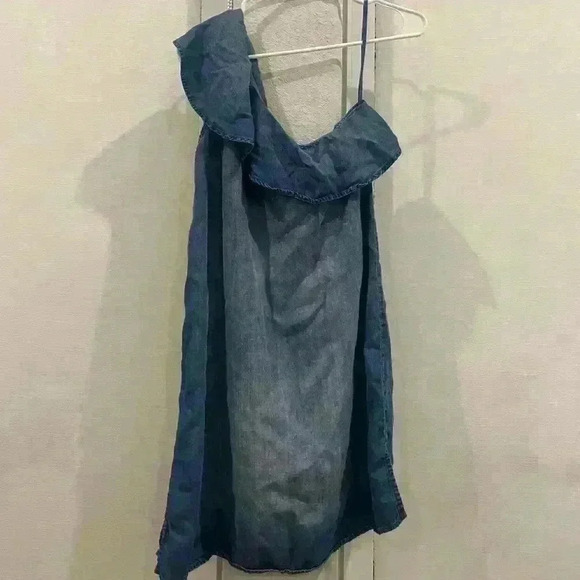 Anthropologie Cloth & Stone Off Shoulder
Dress M | Worn Once - Picture 3 of 7